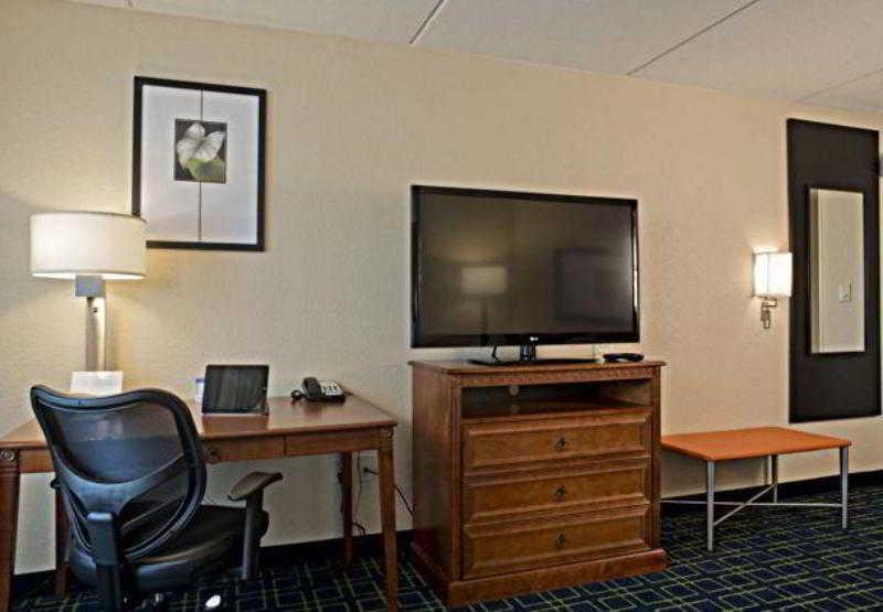 Fairfield Inn & Suites By Marriott Valdosta Bagian luar foto